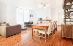 Гостиница Tauzia spacieux appartement 3 chambres  Бордо